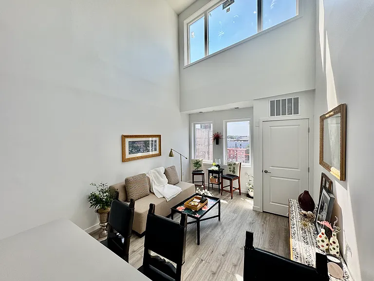 915 N Broad St #610 — Photo 4