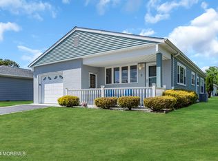 2 Fontana St, Toms River, NJ 08757