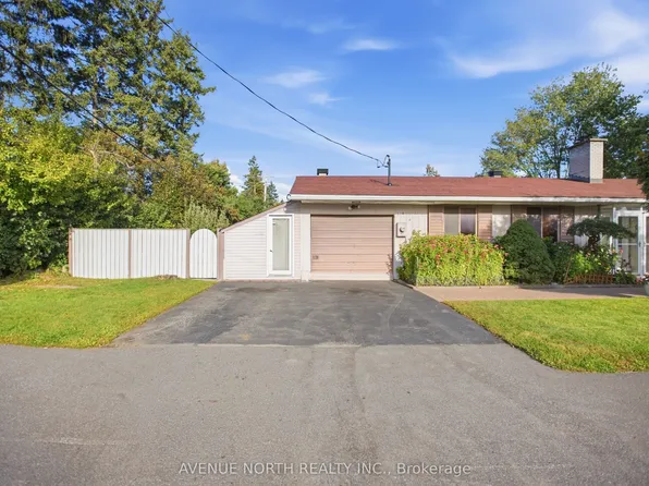 2617 Flannery Dr, Ottawa, ON K1V 8M4