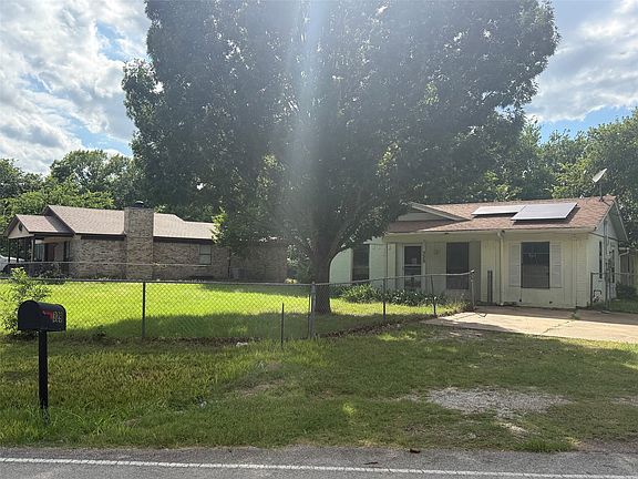 2nd image of 329 Walnut Ave