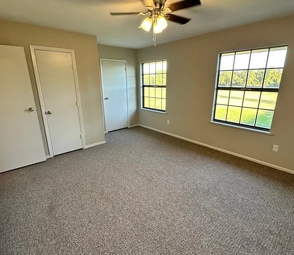 801 Avenue M #21 — Photo 6