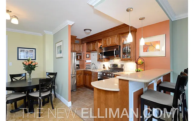 Sold by Douglas Elliman | media 10