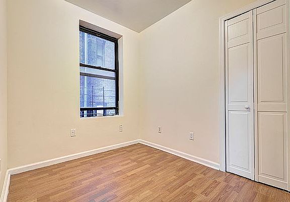 3rd image of 463 W 159th St APT 33