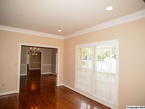 3rd image of 3002 Hampton Cove Way S