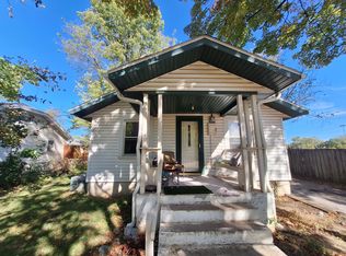 1411 W Lynn Street, Springfield, MO 65802