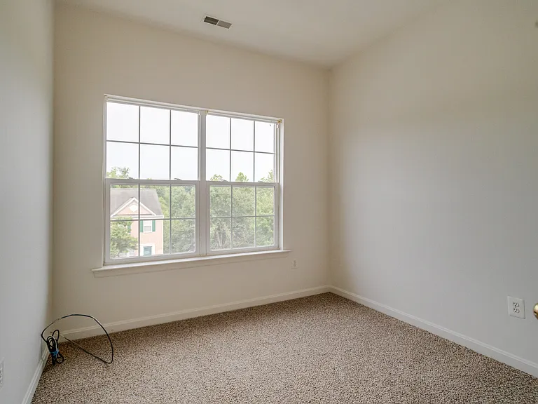 103 Buttonwood Ct — Photo 30