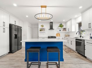 5617 Tunbridge Xing, Fort Wayne, IN 46815