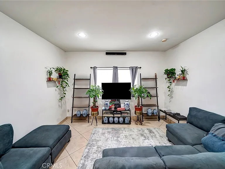 316 S New Hampshire Ave #203 — Photo 4
