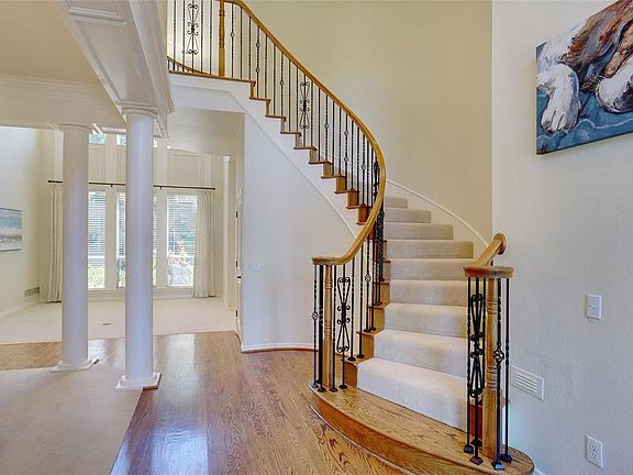 4th image of 3101 Clear Lake Ln