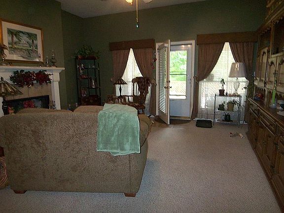3rd image of 30 Westwood Dr