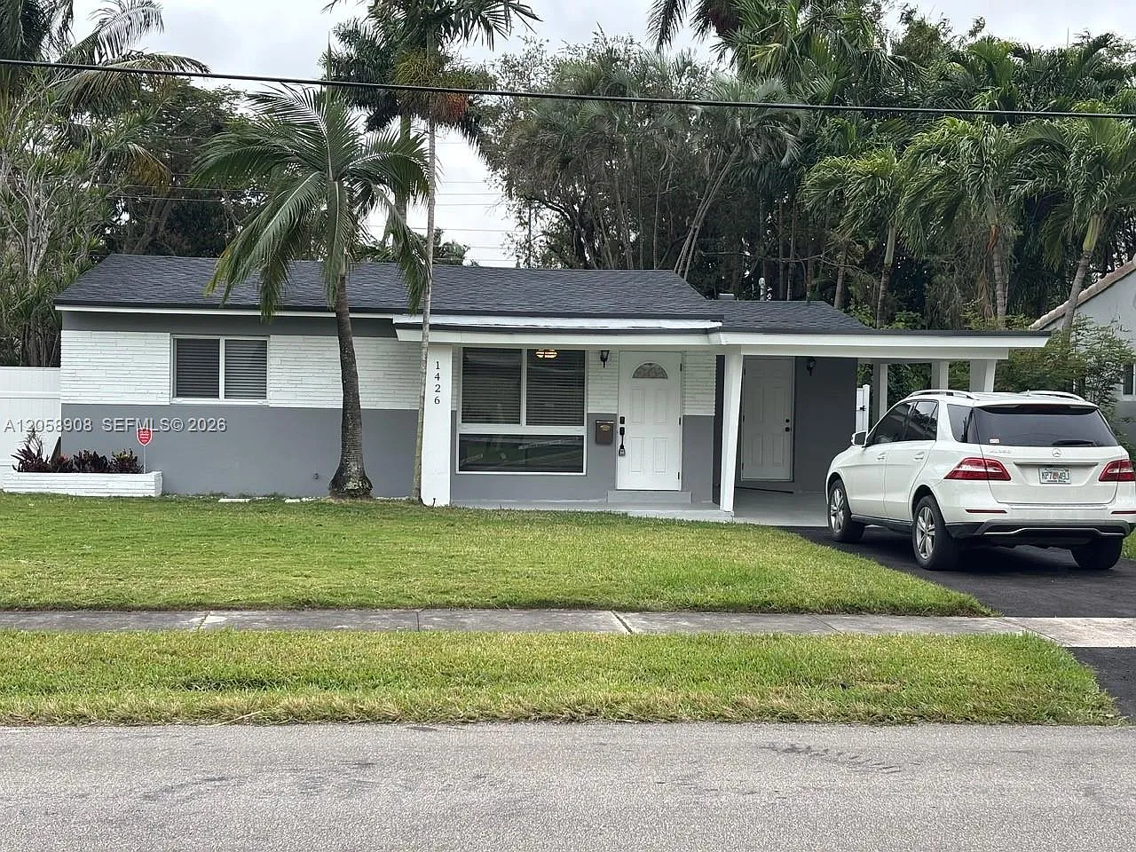 Gardner Villas — Photo 1