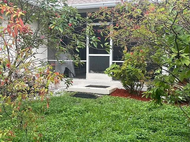 821 SW 13th Ct #1A — Photo 2