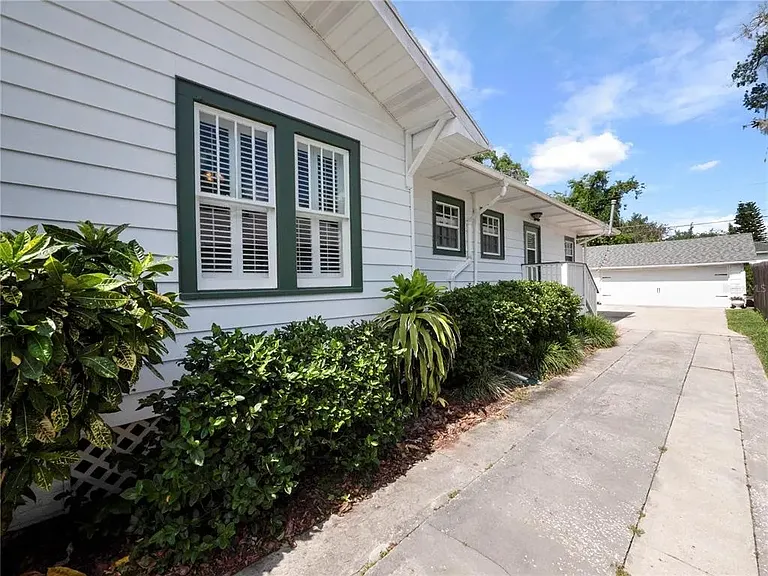 1013 South Blvd — Photo 4