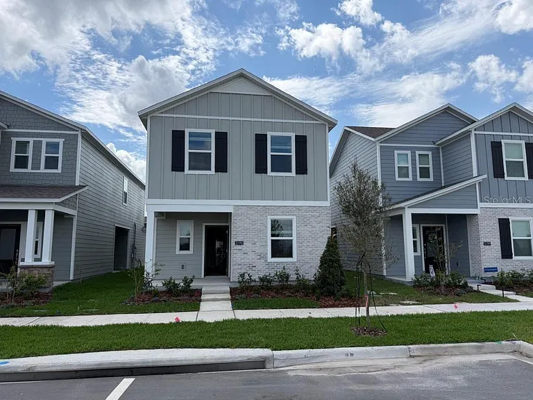 5195 Loyalty Dr — Photo 1