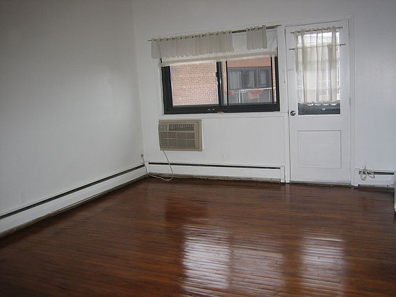 2nd image of 4 Rose St #7-2-H