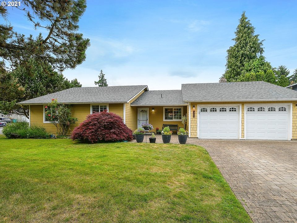 1st image of 4608 NE 113th St