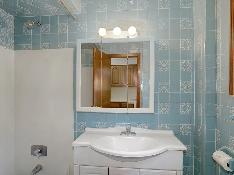66 Sussex St #2 — Photo 13