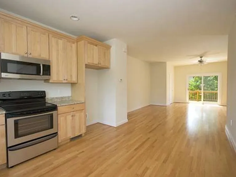 1013 Linden Ave #X — Photo 2
