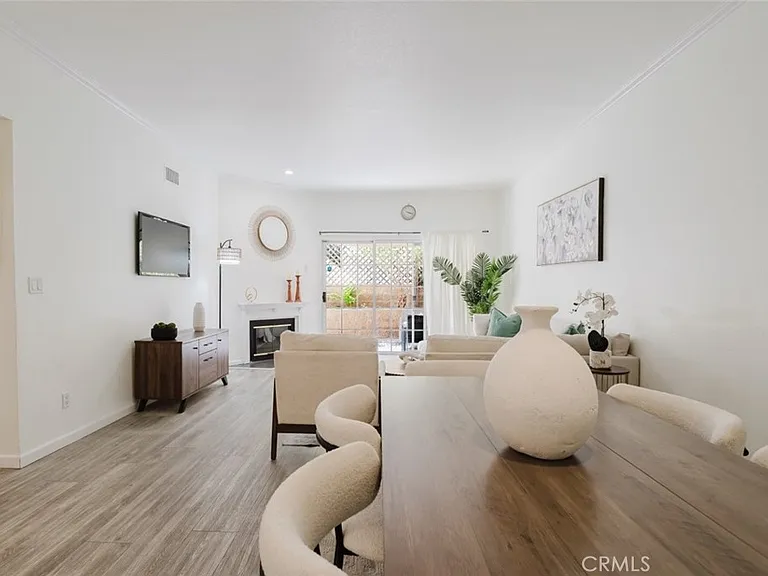 435 E Valencia Ave #105 — Photo 9