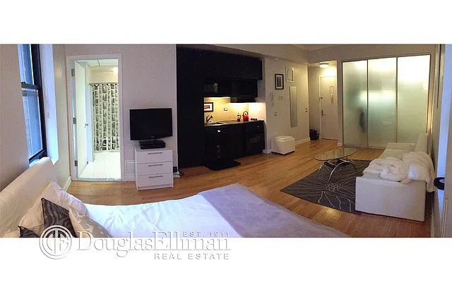 Rented by Douglas Elliman | media 20