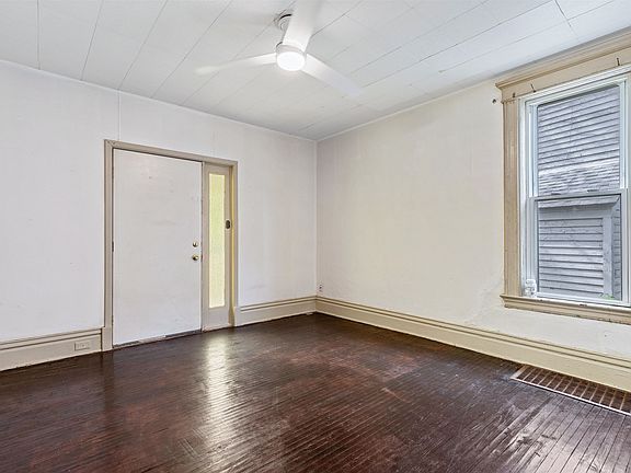 4th image of 510 N 6th St