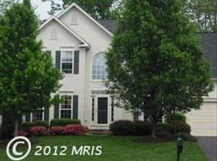 10057 Tummel Falls Dr, Bristow, VA 20136