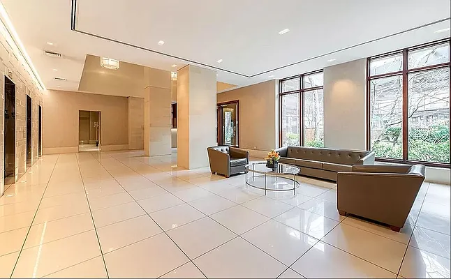 Rented by Oxford Property Group | media 17