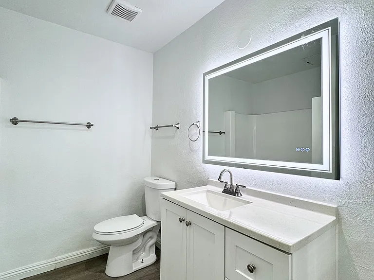 7622 Pickering Ave #A — Photo 18