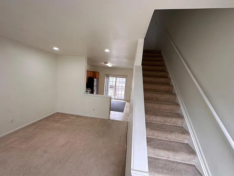 44708 Gwinnett Loop — Photo 5