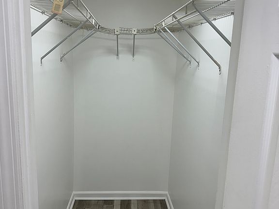 Walk in closet