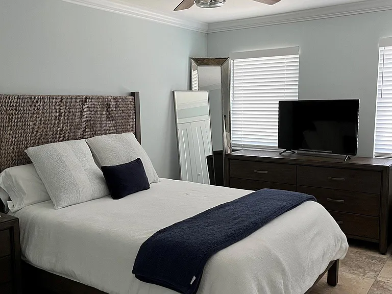 251 Bougainvillea St — Photo 4