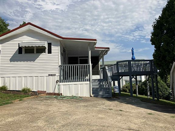 3rd image of 150 Dogwood Cir