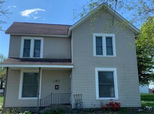 915 W 4th St, Cameron, MO 64429