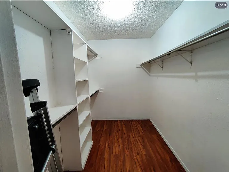 919-214 S Weatherred Dr — Photo 5