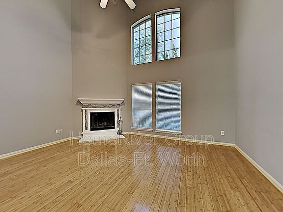 3rd image of 1713 Massey Dr