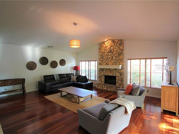 3rd image of 8021 Dorsel Ct