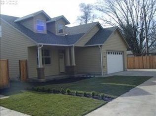 514 Honeysuckle Ln, Eugene, OR 97401