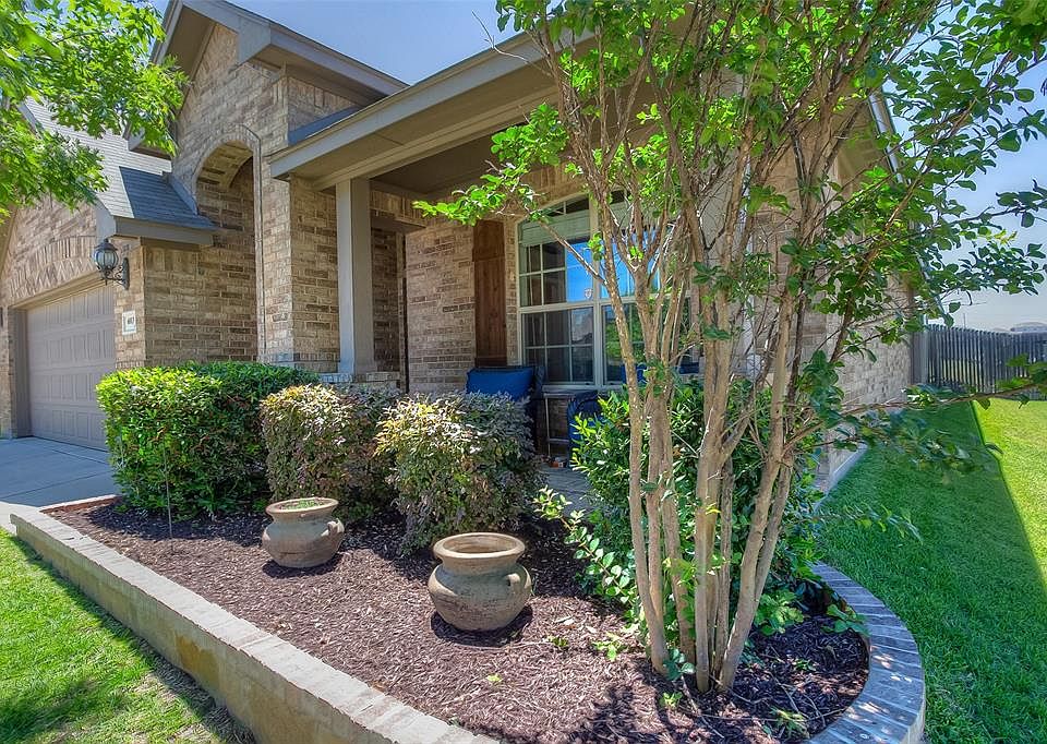 1st image of 6013 Paddlefish Dr