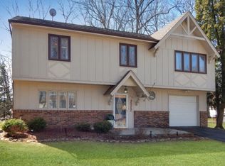 20 Mead Rd, Hopatcong, NJ 07843