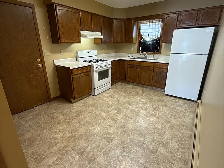 PB- 1513 4plex — Photo 1