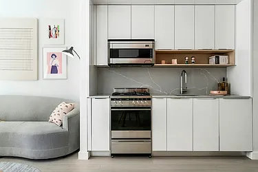 Rented by Metro Loft Management