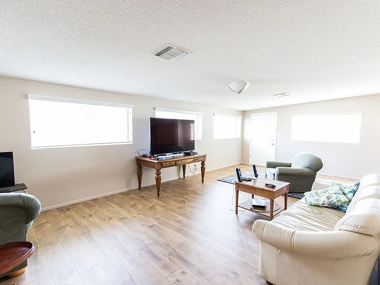 3511 S Alder Dr — Photo 19