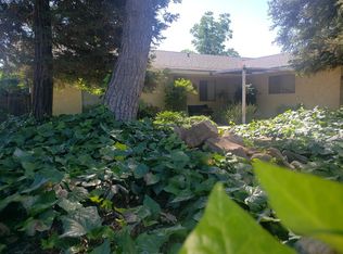 1105 Calimyrna Ave, Madera, CA 93638