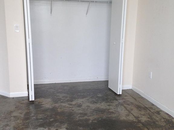 4th image of 133 E 2nd Ct #1701