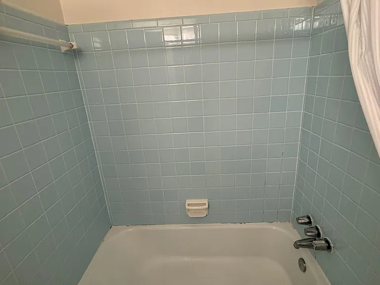 904 Aurora Cir — Photo 11