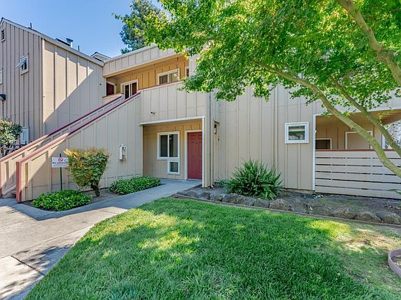 3rd image of 9 Monte Verano Ct
