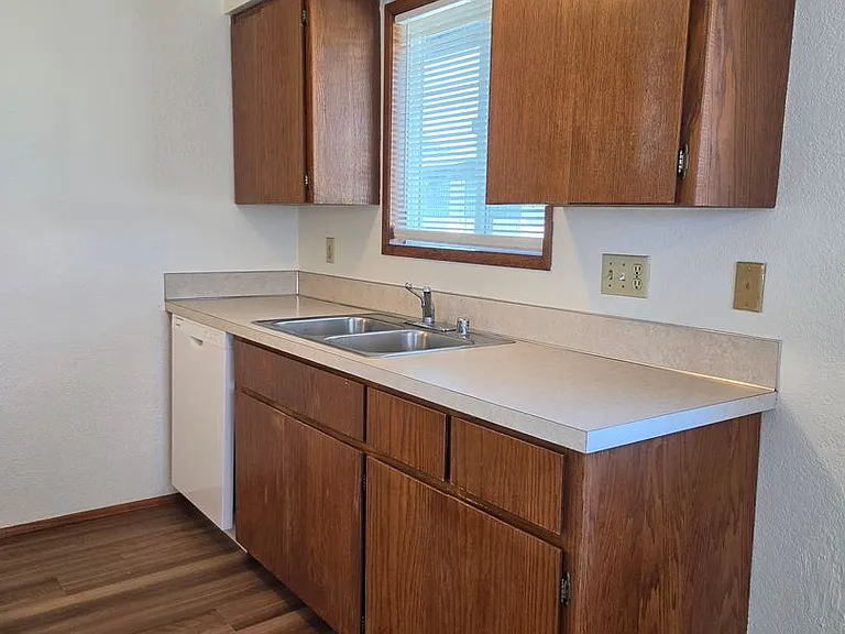 801 Drayton St — Photo 5