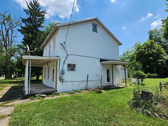 2nd image of 609 Main St