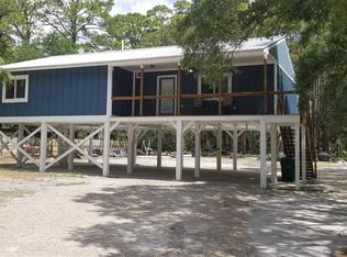 16 Chickasaw St, Panacea, FL 32346