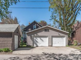 1044 Saint Clair Ave, Saint Paul, MN 55105